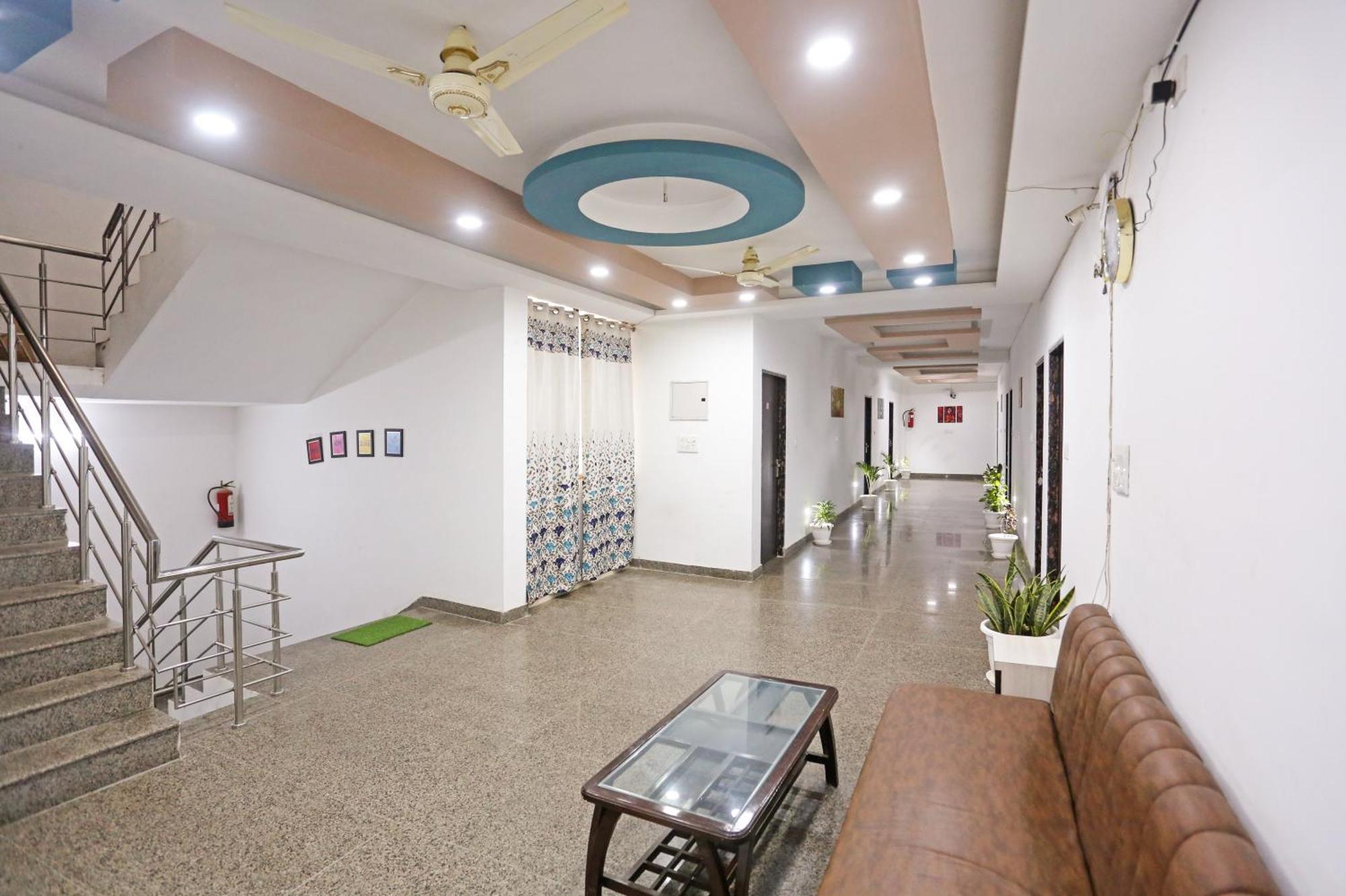 Aero Home Stay- Bed & Breakfast New Delhi Room photo